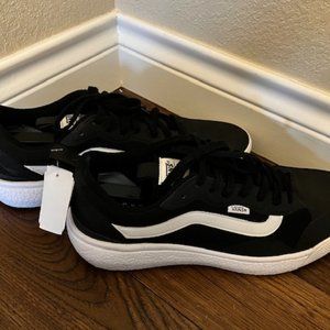 Men's Vans Black UltraRange EXO Shoe 10.5